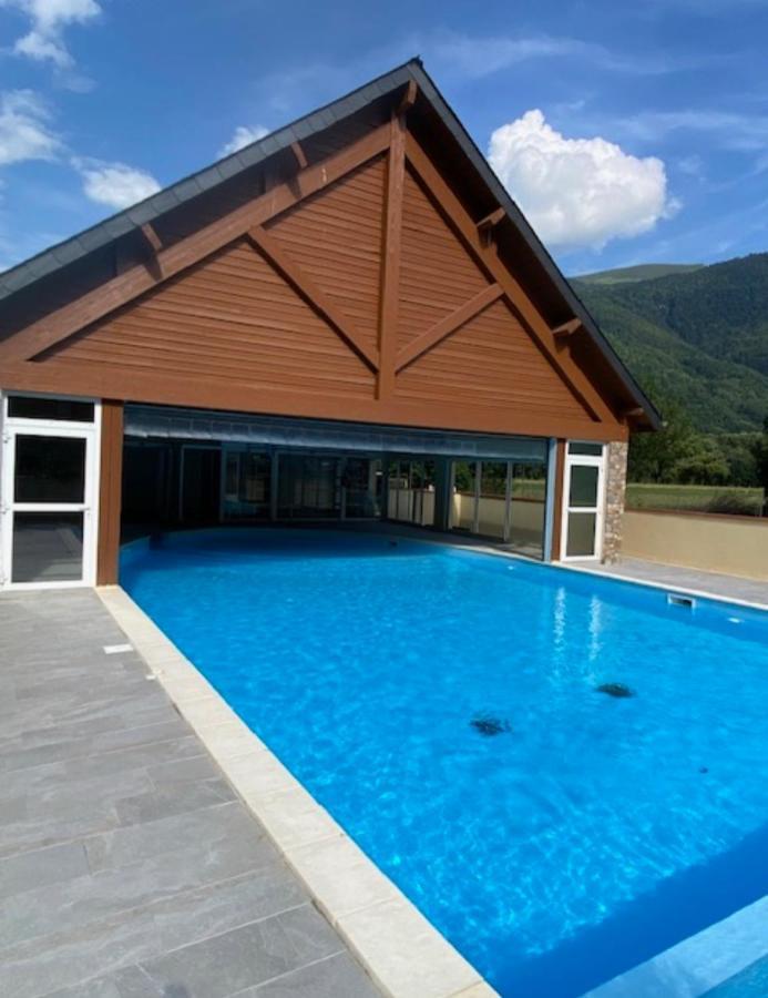 Appartement Les Pics D'Aran Bagneres-de-Luchon Bagian luar foto